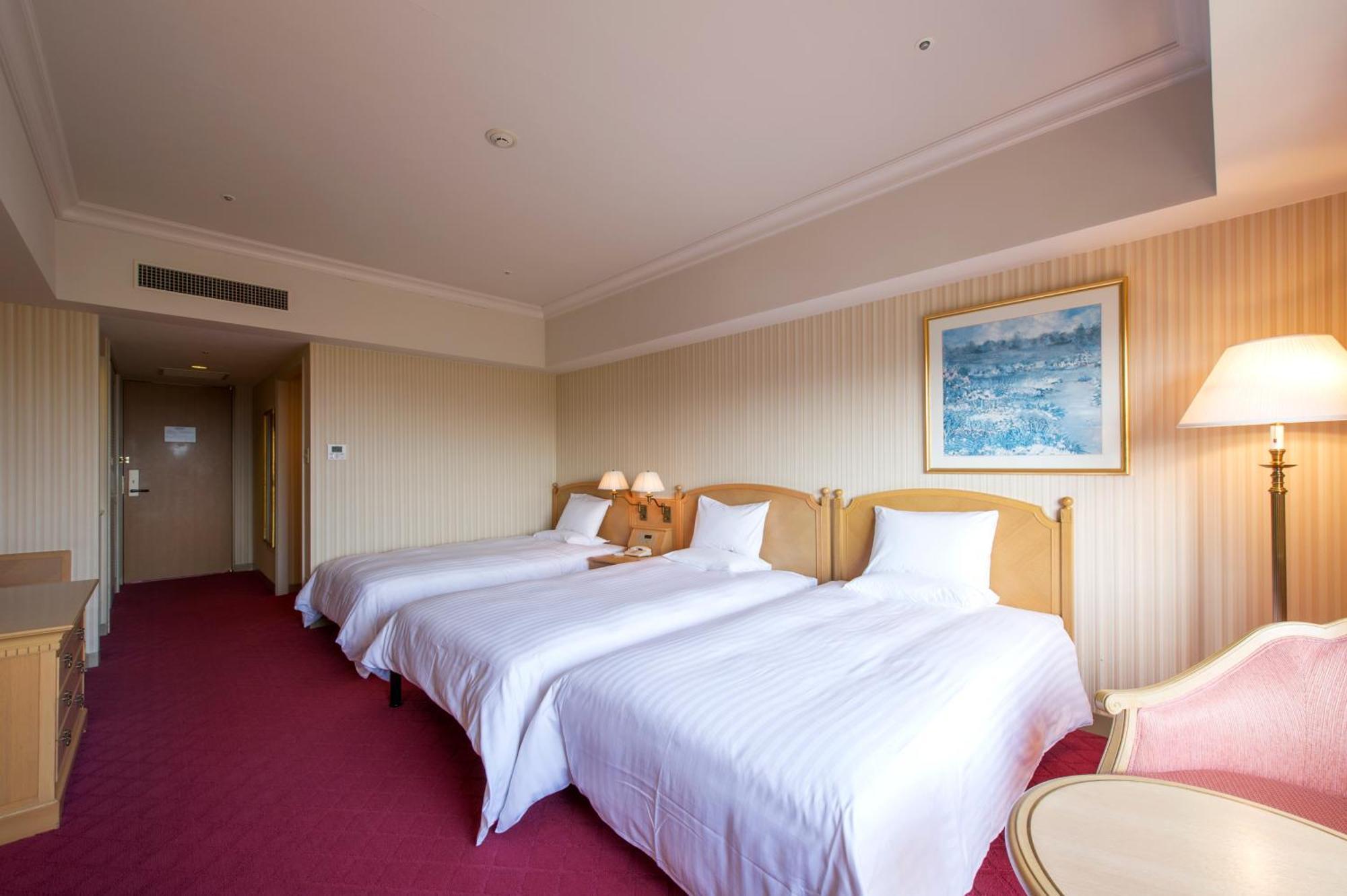 Hotel Okura Jr Huis Ten Bosch Sasebo Exterior foto Deluxe Room